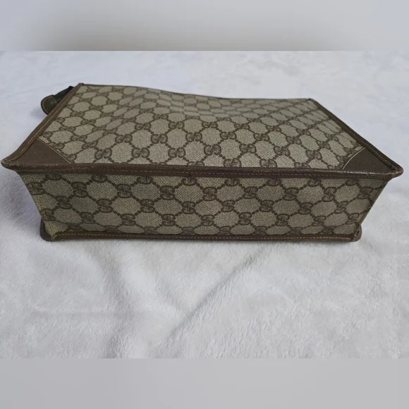 Gucci Brown Monogram Clutch Pouch Bag - Picture 8 of 15